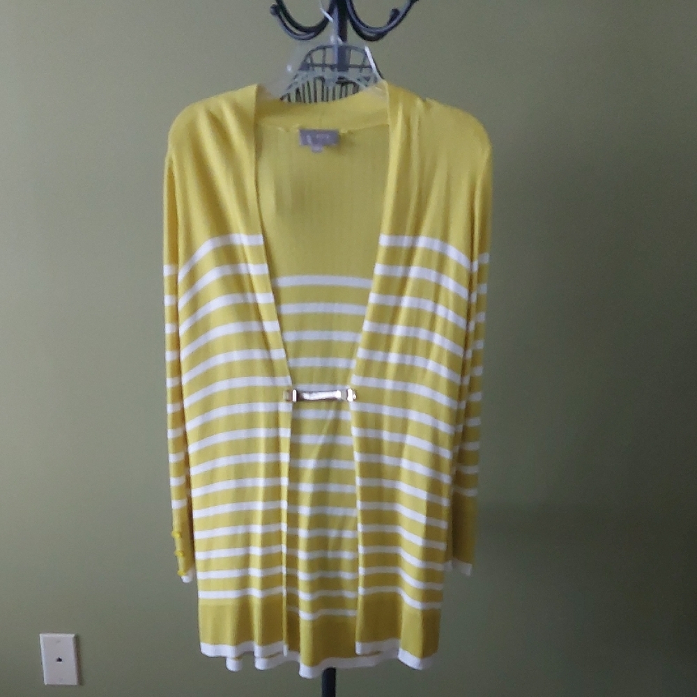 "CYRUS" Cardigan, size L. Great Condition